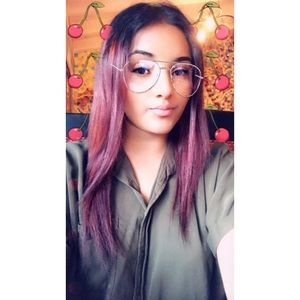 Meet your Posher, Jasmine